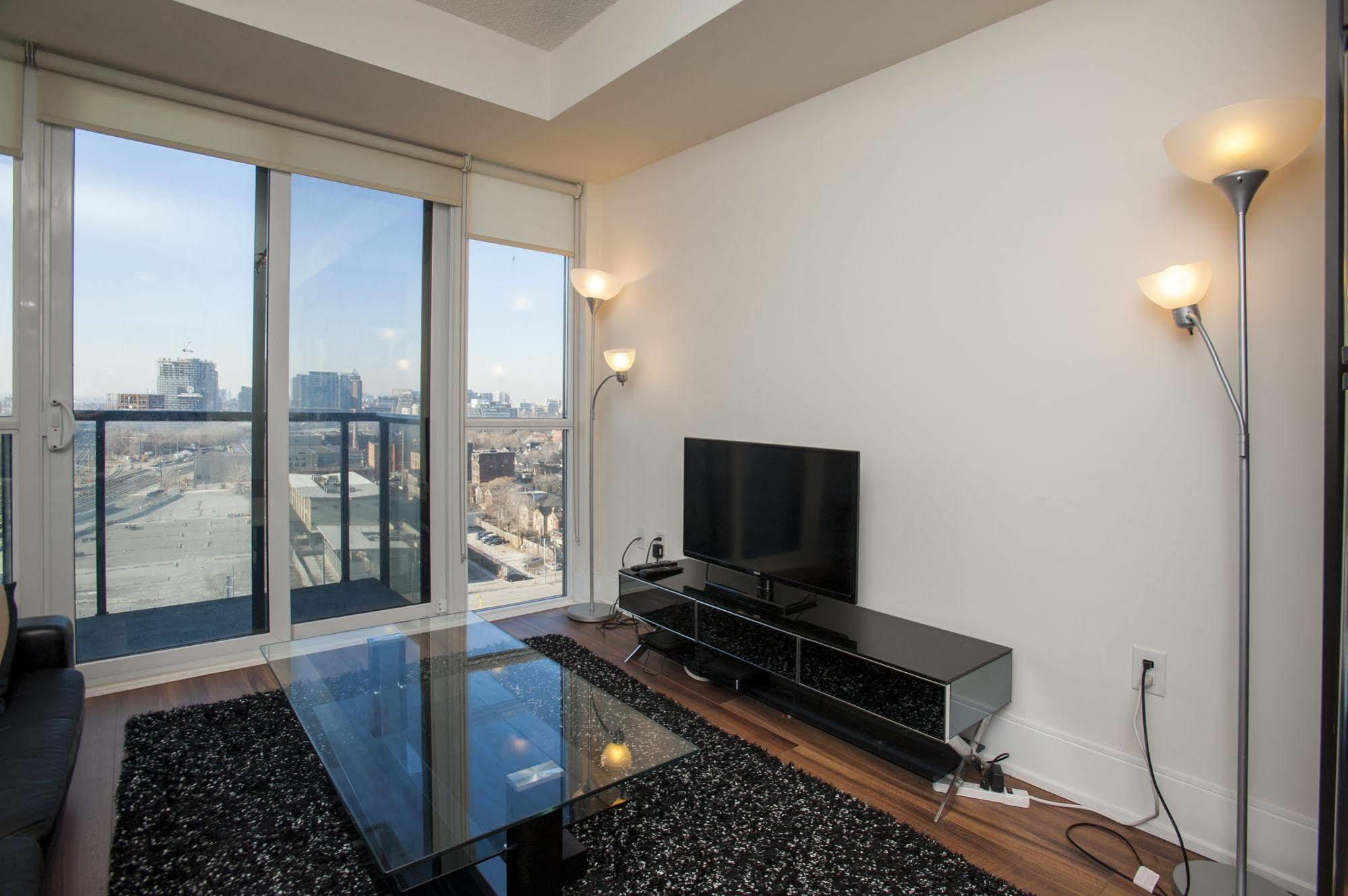 Life Suites Luxury Downtown Condos Toronto Zewnętrze zdjęcie