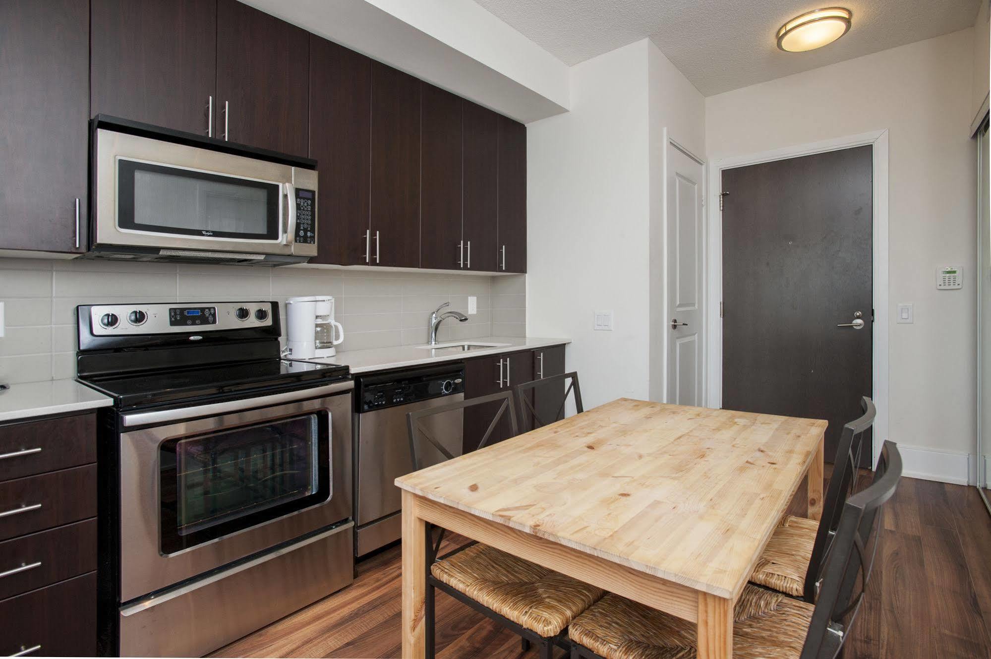 Life Suites Luxury Downtown Condos Toronto Zewnętrze zdjęcie