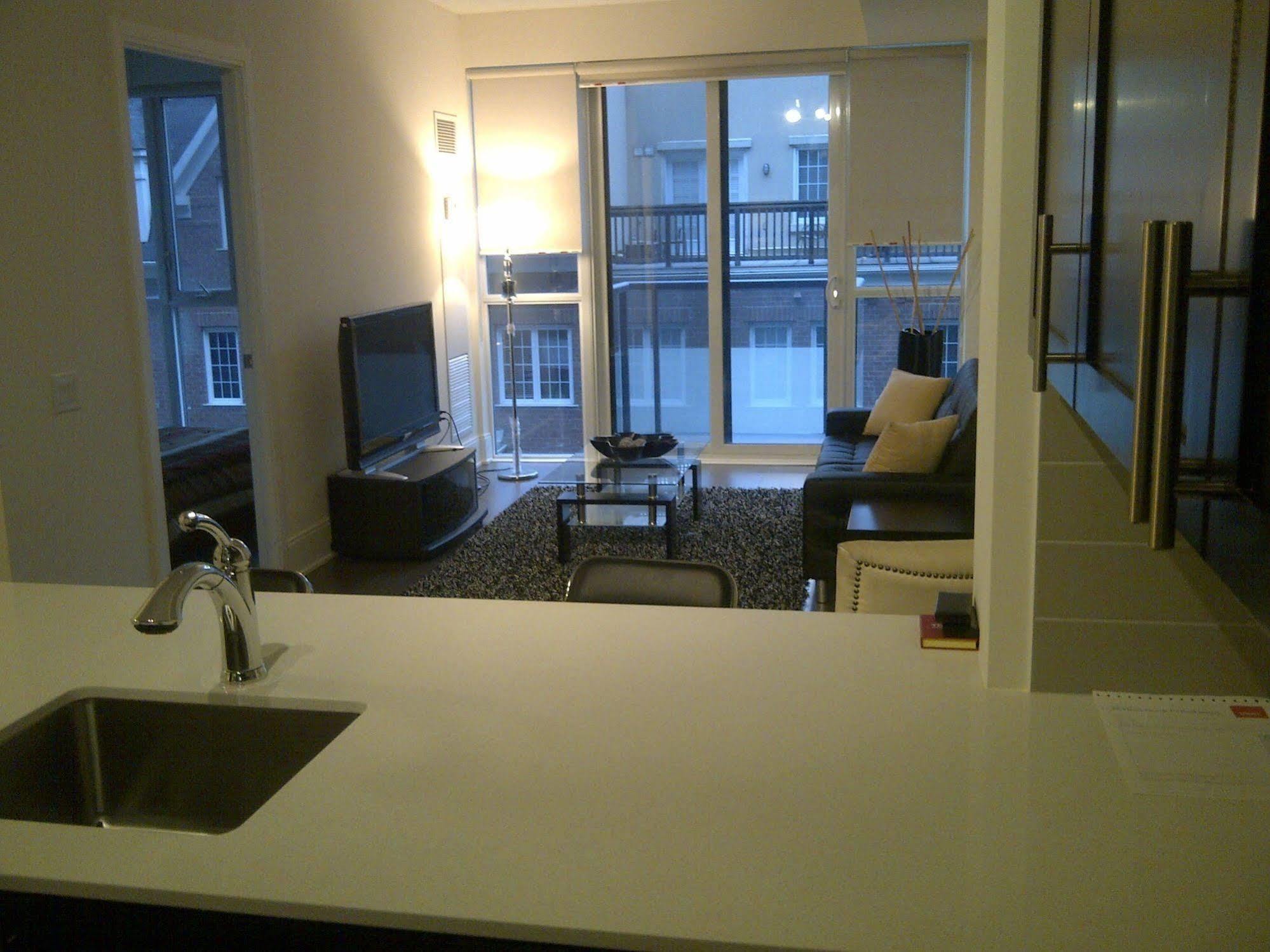 Life Suites Luxury Downtown Condos Toronto Zewnętrze zdjęcie