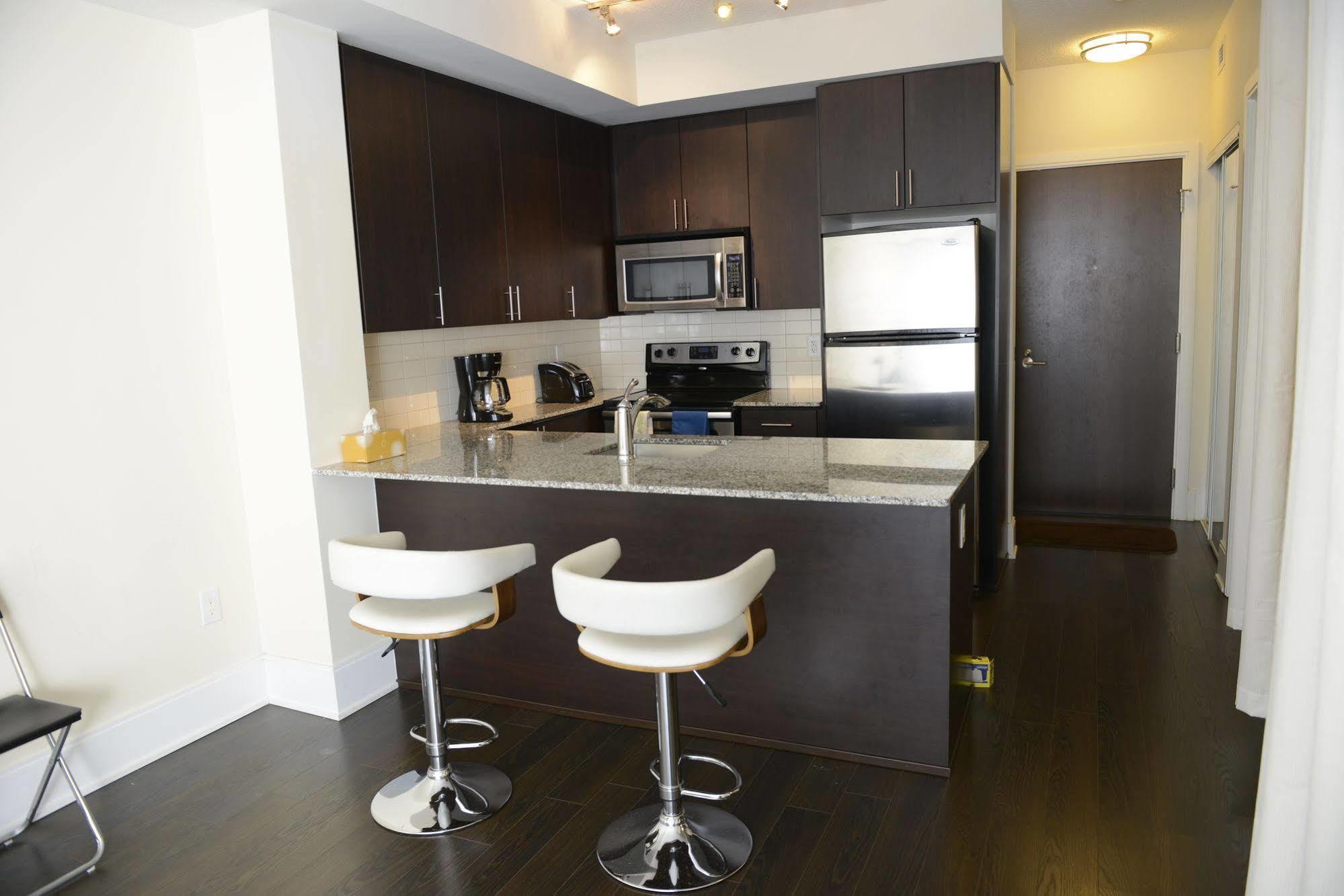 Life Suites Luxury Downtown Condos Toronto Zewnętrze zdjęcie